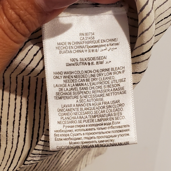 BCBGMaxAzria silk sleeveless top ivory and black - Picture 4 of 6